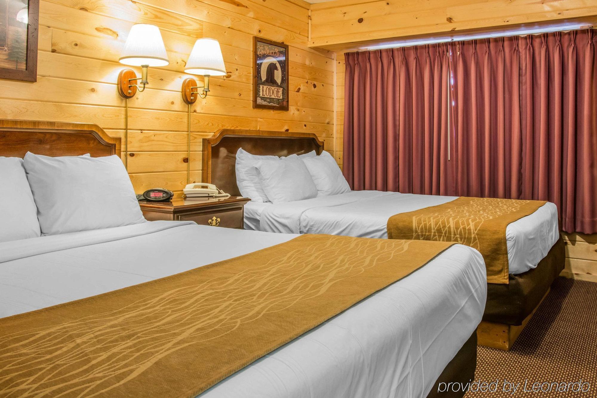 Econo Lodge Bayview Маккино Сити Экстерьер фото