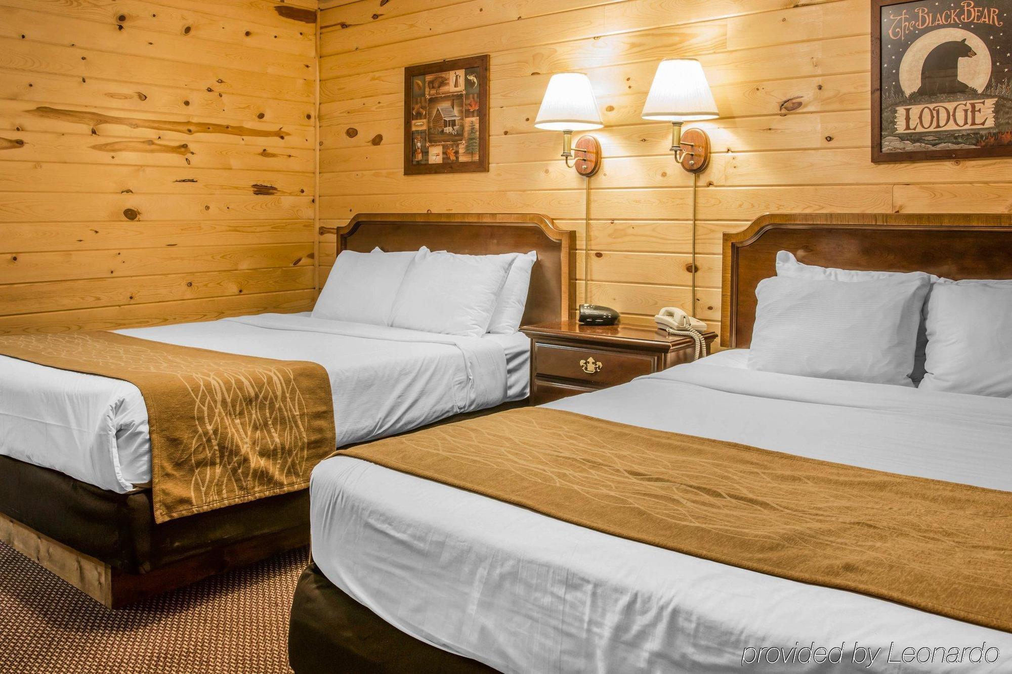 Econo Lodge Bayview Маккино Сити Экстерьер фото